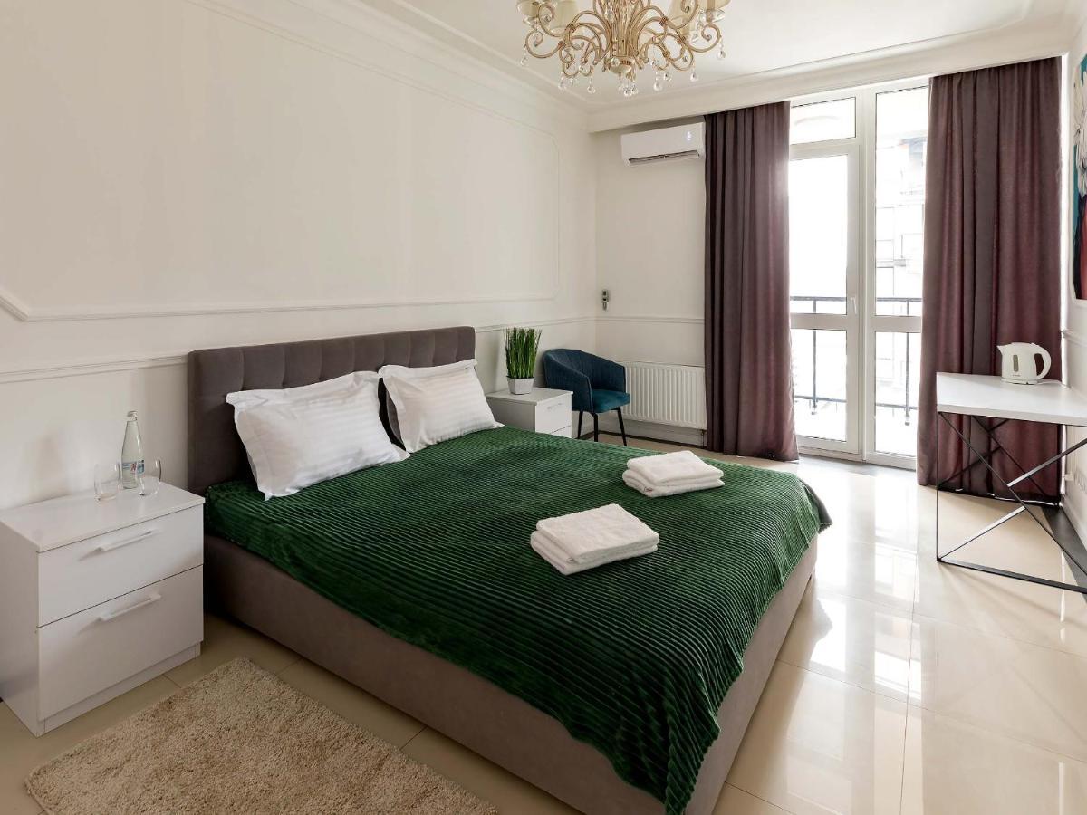 Sun Apartments Kyiv Exterior photo