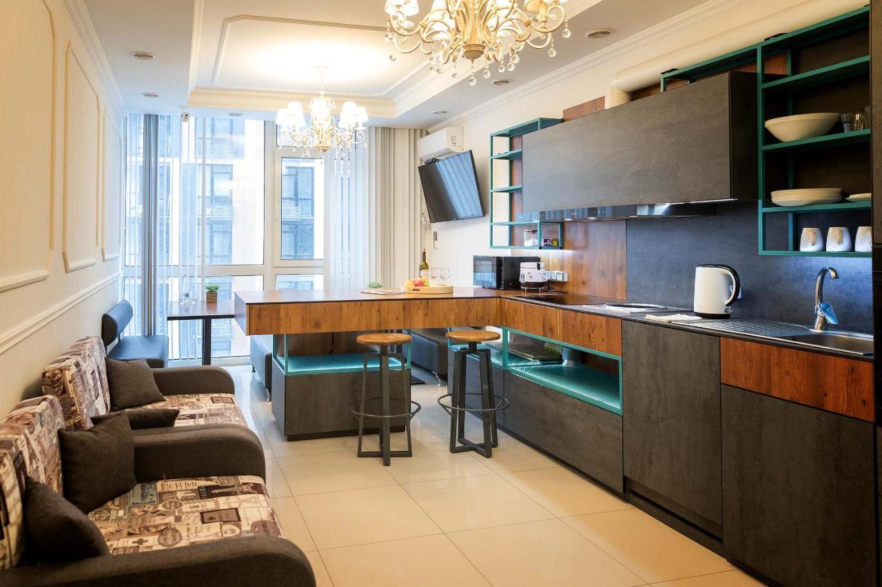 Sun Apartments Kyiv Exterior photo